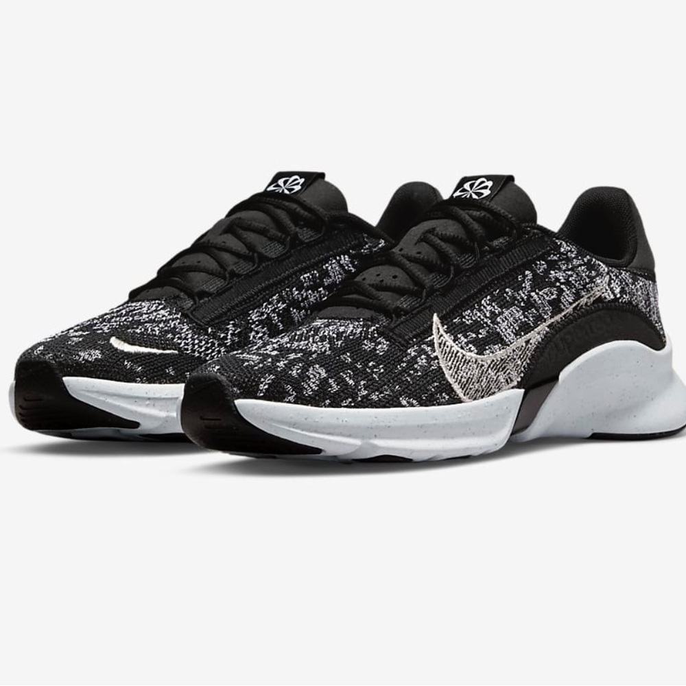 Nike Women's SuperRep Go 3 Flyknit  sneakers for workout